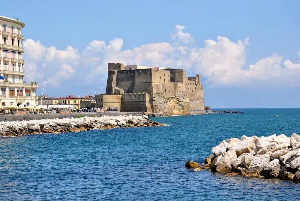 Apartment Partenope 3- Exclusive Apt. On The Naples Seafront