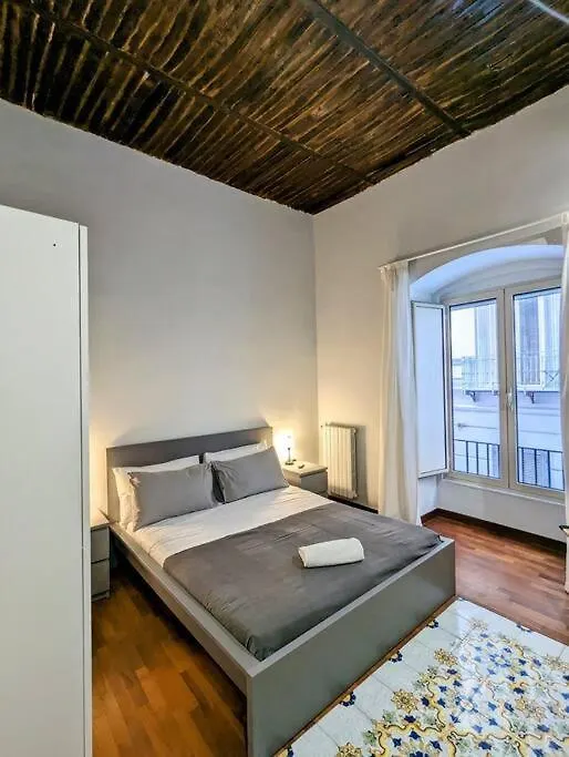 Partenope 3- Exclusive Apt. On The Naples Seafront 0*,